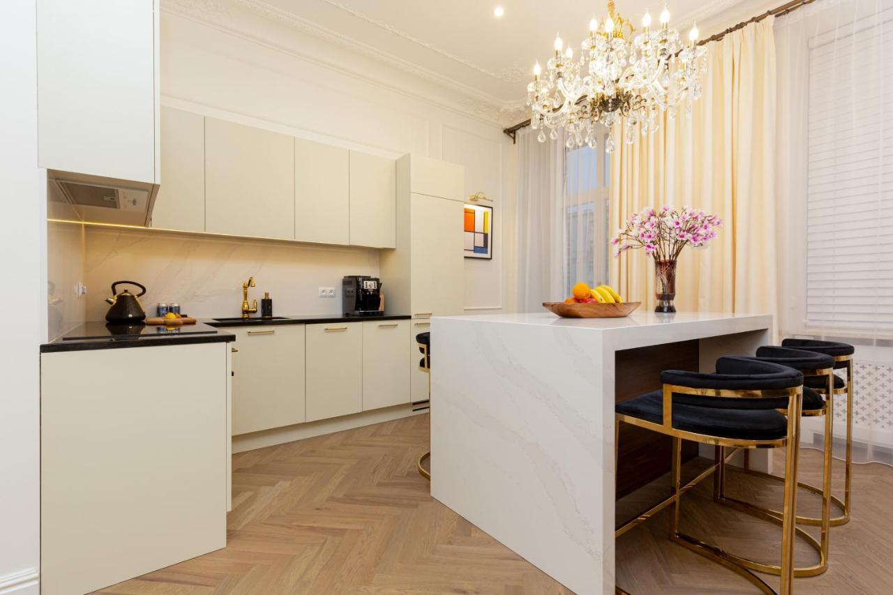 Royal Apartment Kopernika By Renters Prestige Varsovia Exterior foto