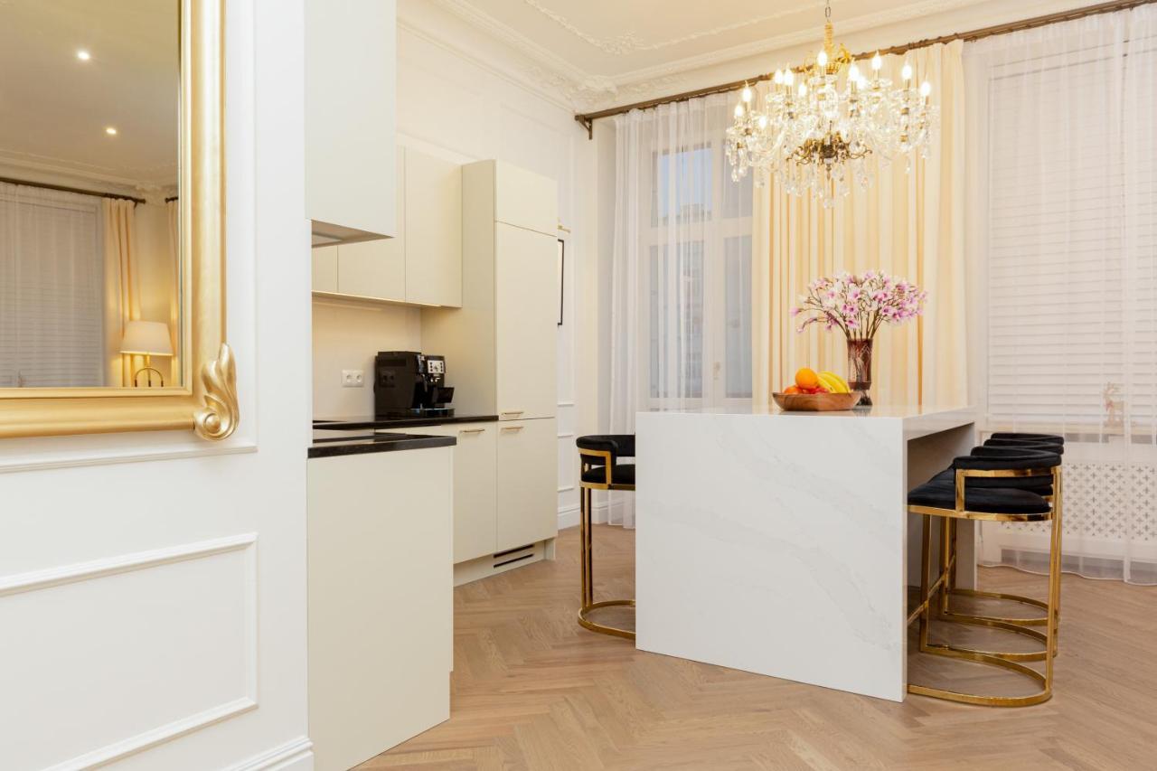 Royal Apartment Kopernika By Renters Prestige Varsovia Exterior foto